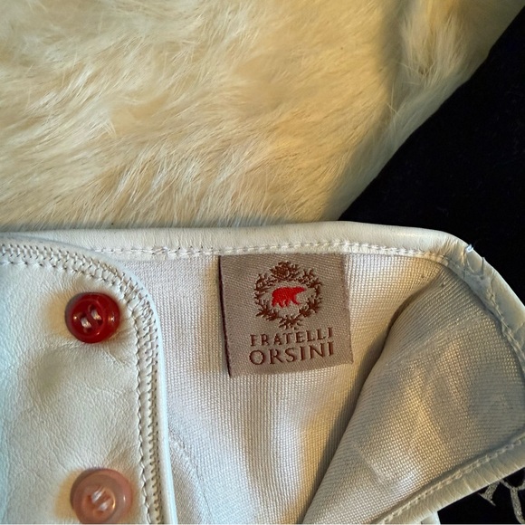Fratelli Orsini Off White Leather Button Detail Gloves with Dust Bag - Picture 4 of 12